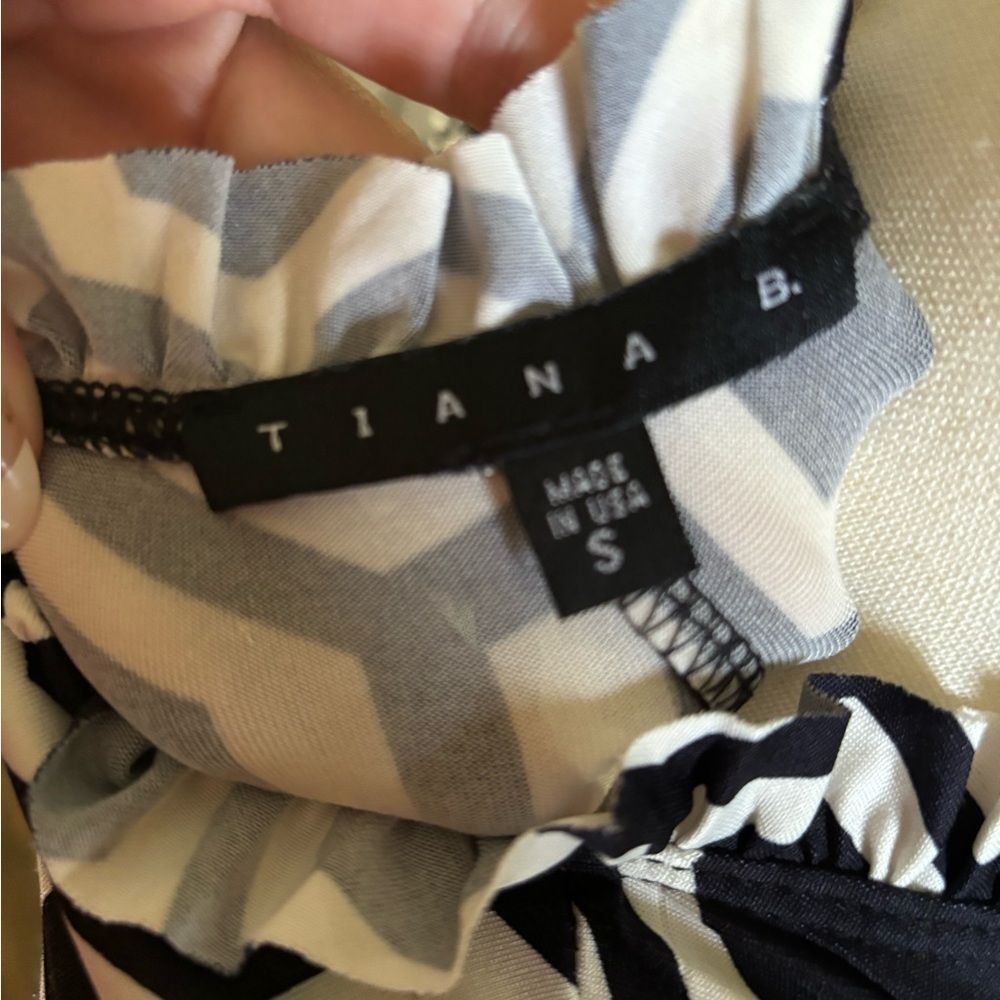 Tiana B Black White Dress Ruffled Size Small S - Picture 2 of 5
